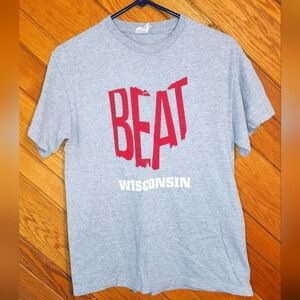 Delta Proweight Gray And Red Medium Ohio State BEAT Wisconsin T-Shirt